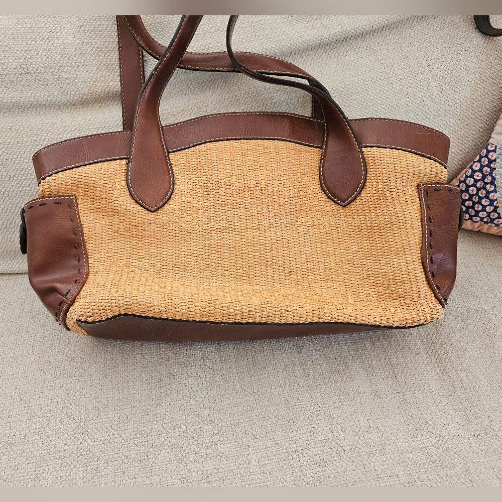 Fossil straw type shopper